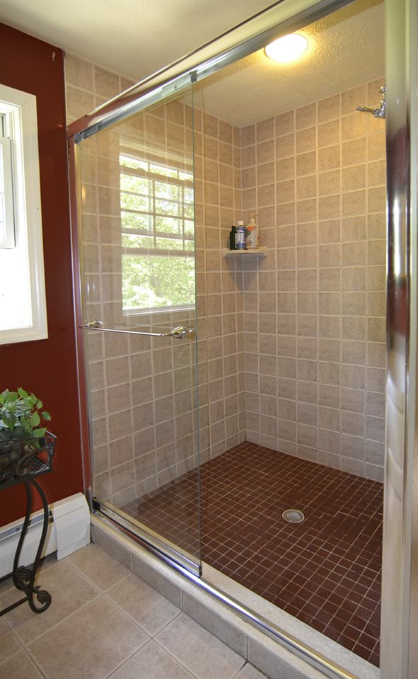 6 Dove Road Hooksett, NH 03106 - Photo 14 of 20