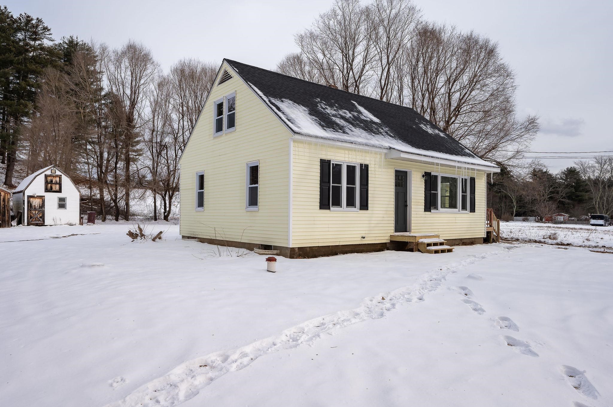 141 Flagg Road Rochester, NH 03839 - Photo 1 of 39