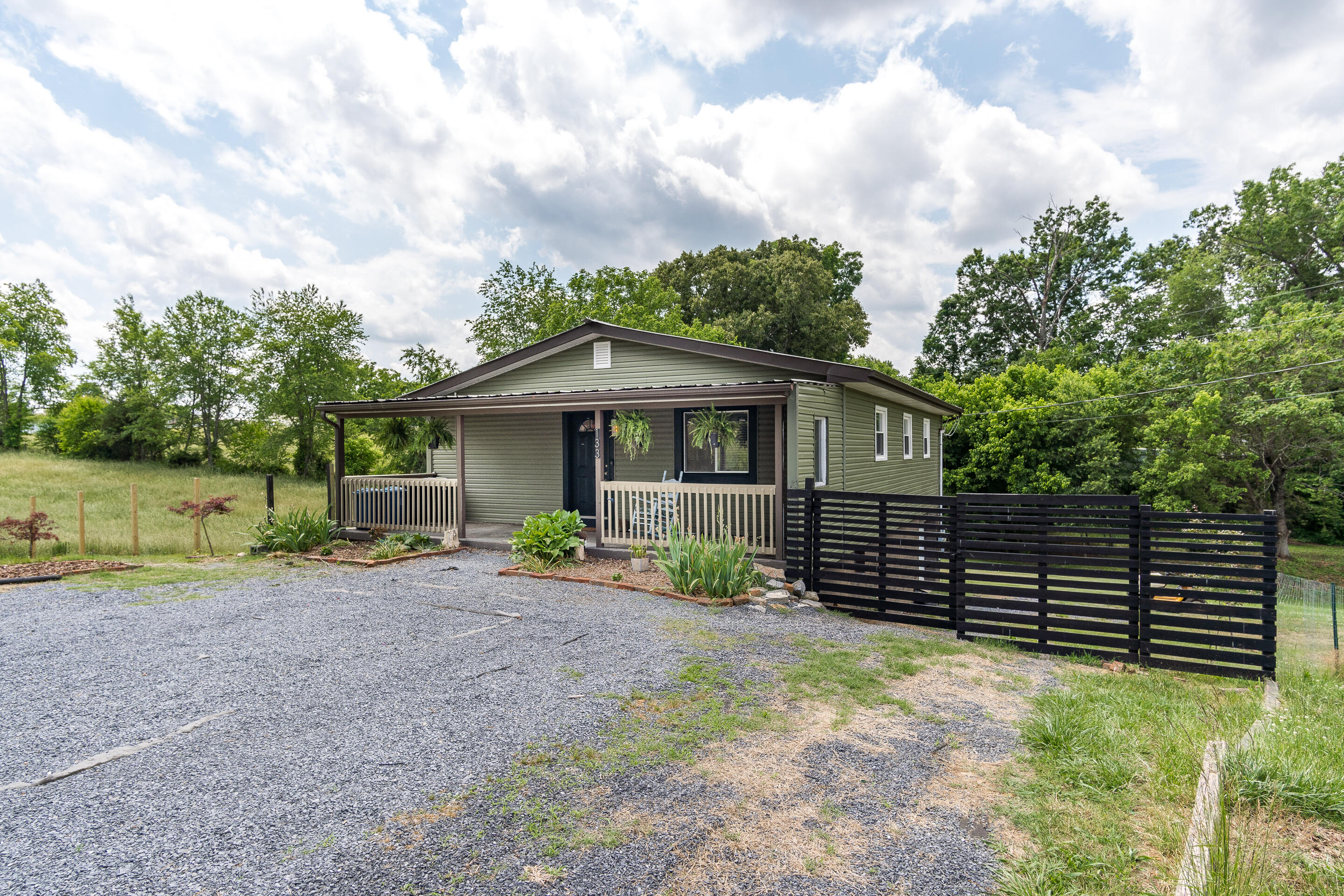 133 Kitzmiller Road Gray, TN 37615 - Photo 6 of 40 exterior-8