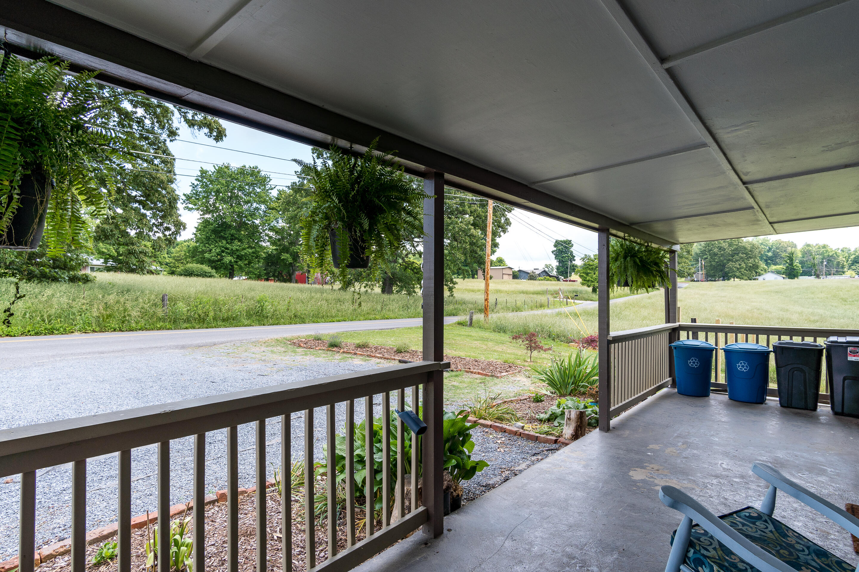 133 Kitzmiller Road Gray, TN 37615 - Photo 9 of 40 exterior-11