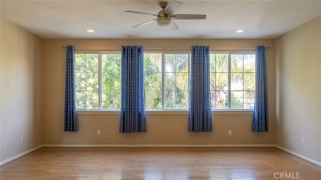 20827 Vercelli Way Porter Ranch, CA 91326 - Photo 12 of 20 Gallery Image 12