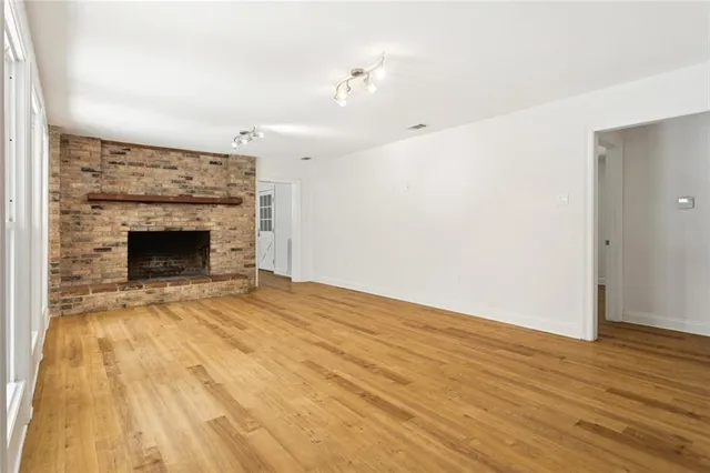 $3,000 | 304 West 6th Avenue, Covington, LA 70433