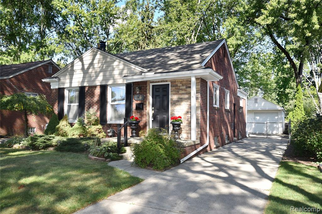 2261 Dunstable Road Birmingham, MI 48009 - Photo 39 of 39