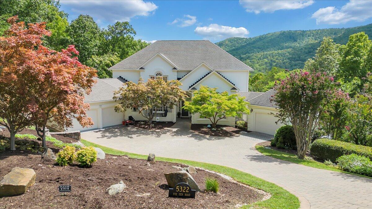5322 Fox Den Road Roanoke, VA 24018 - Photo 1 of 82 1-DJI_0021