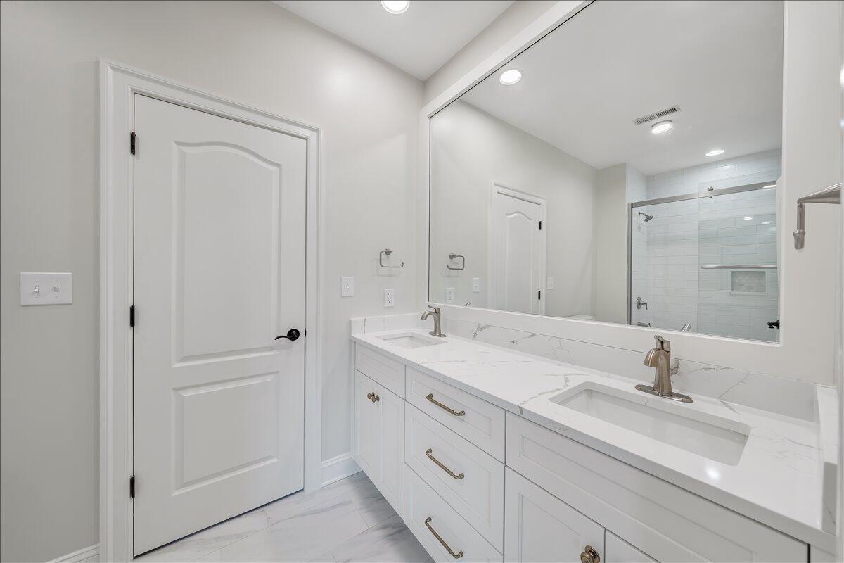 5322 Fox Den Road Roanoke, VA 24018 - Photo 53 of 82 065-MIB08029