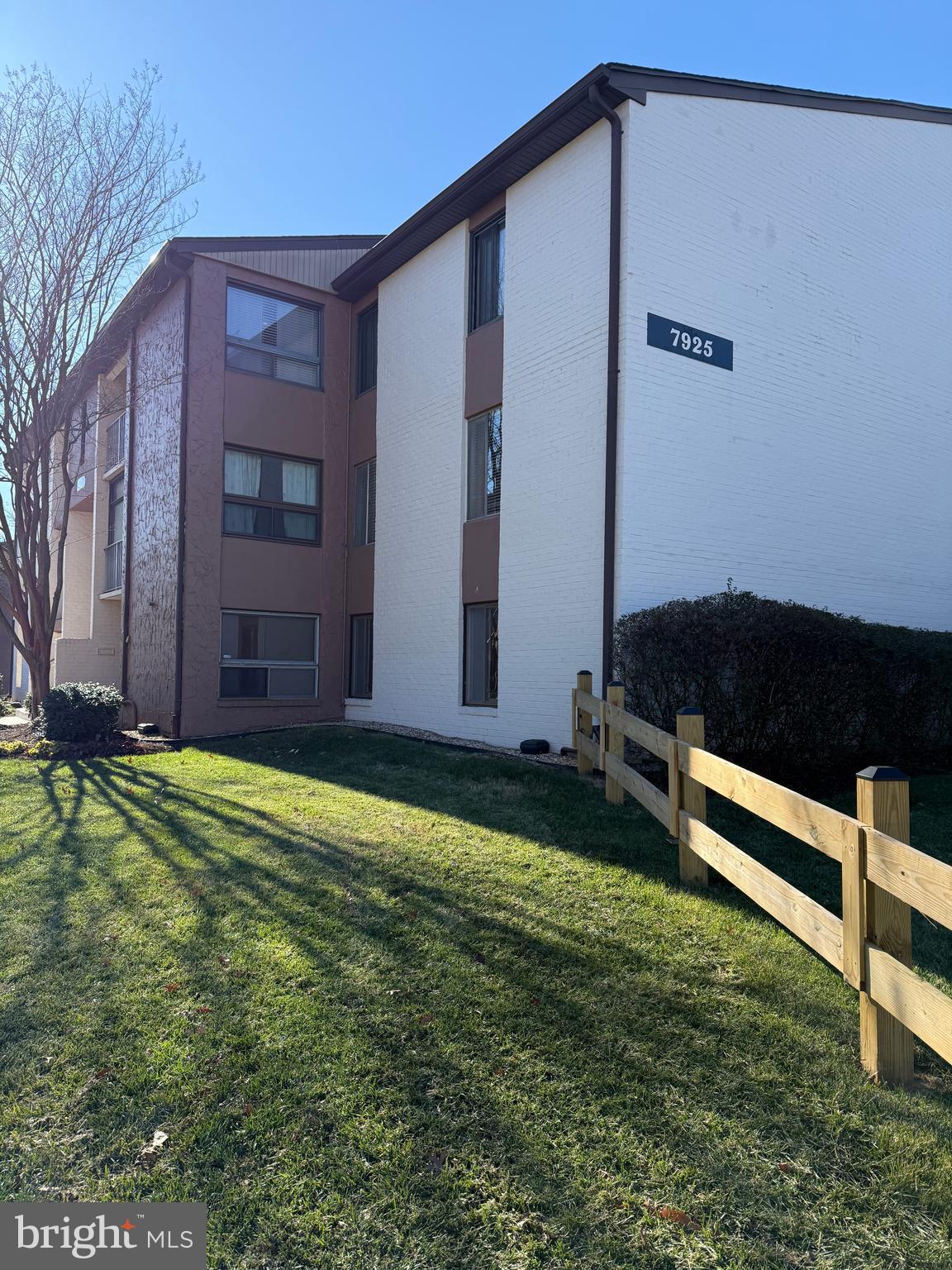 7925 Mandan Road, Unit 204 Greenbelt, MD 20770 - Photo 4 of 41 Side View 2 of 2