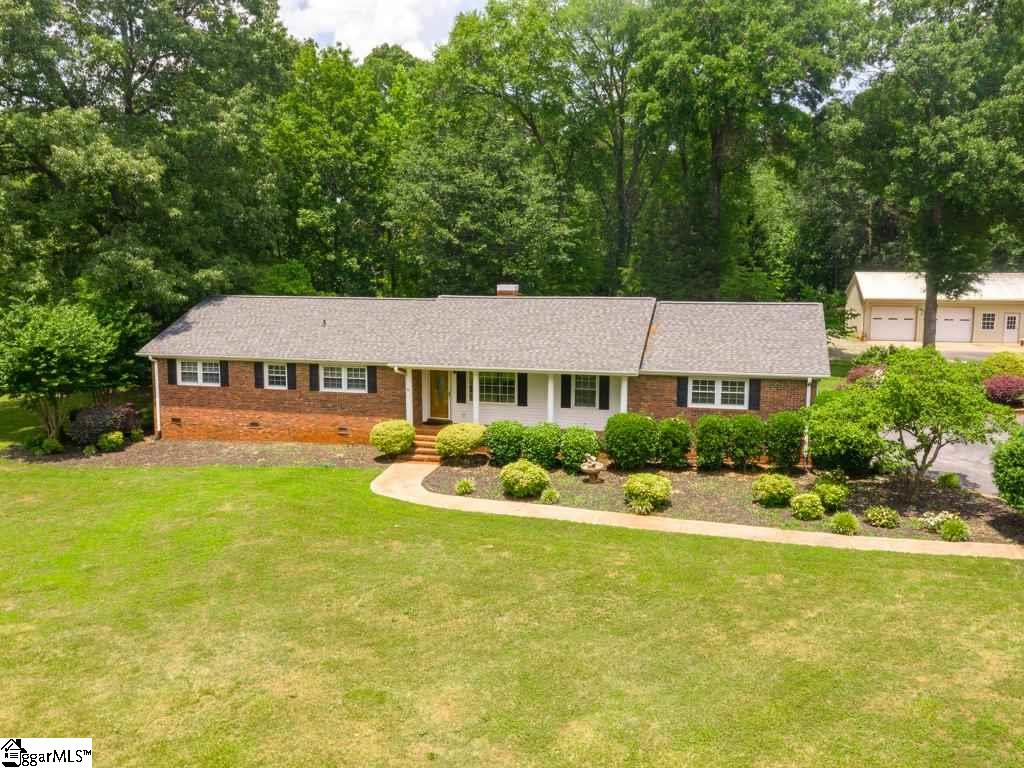 421 State Rd S-42-820 Inman, SC 29349 - Photo 2 of 36