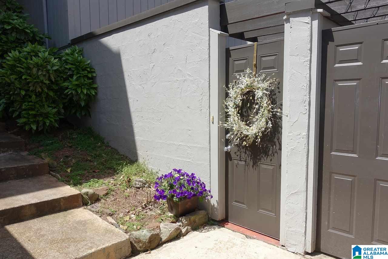 3350 Altamont Road South, Unit D19 Birmingham, AL 35205 - Photo 13 of 19 Gallery Image 13