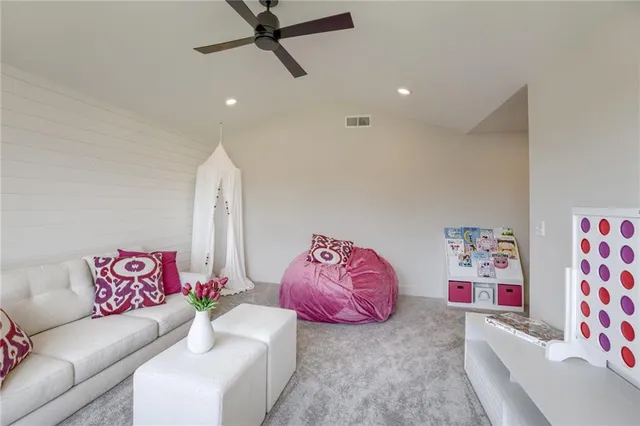 $769,900 | 13504 Terrace Park Drive, Parkville, MO 64152