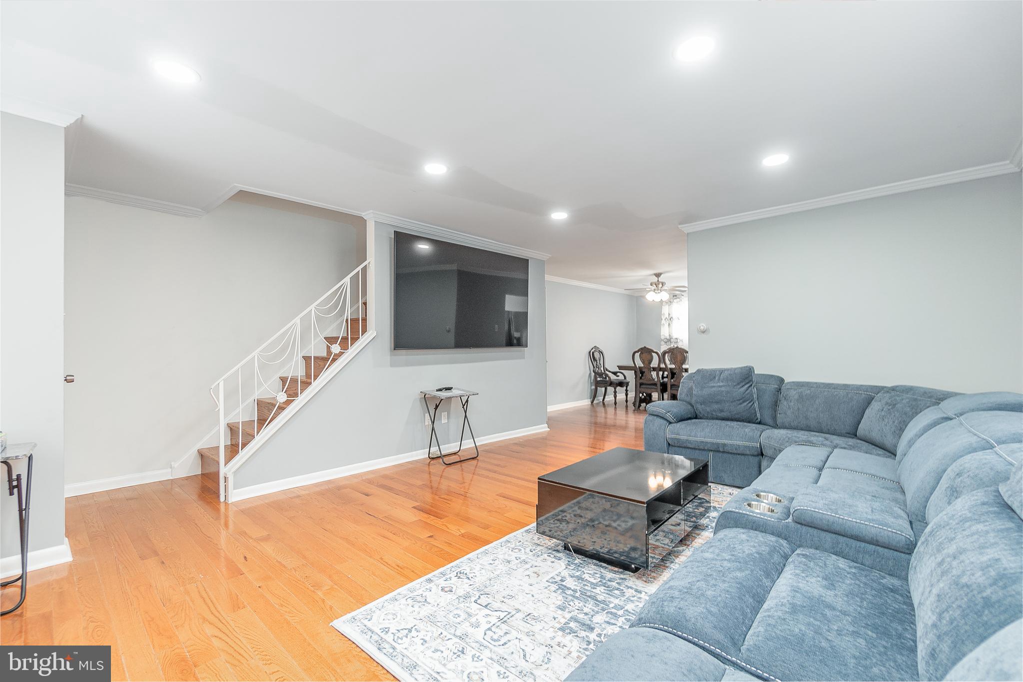 3934 Worrilow Road Brookhaven, PA 19015 - Photo 4 of 25 Living Room