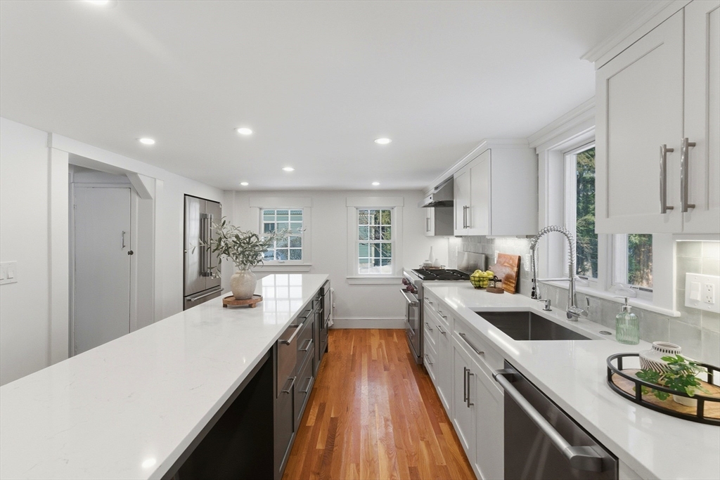 52 Salem Street Andover, MA 01810 - Photo 11 of 42