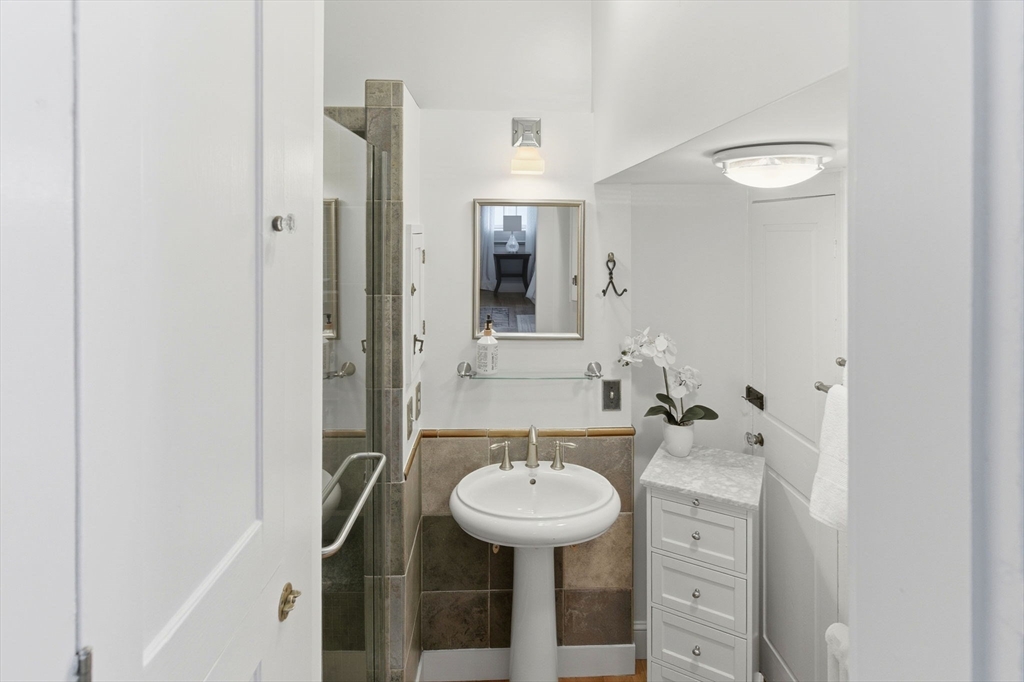 52 Salem Street Andover, MA 01810 - Photo 25 of 42