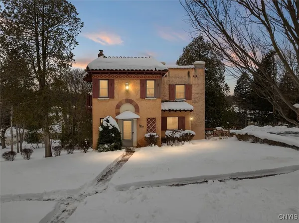 $265,000 | 310 Barrington Road, Syracuse, NY 13214