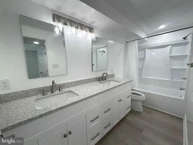 $1,950 | 4420 A Groombridge Way, Unit 29/20A, Alexandria, VA 22309