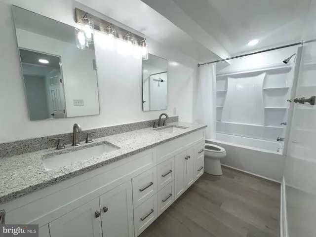 $1,950 | 4420 A Groombridge Way, Unit 29/20A, Alexandria, VA 22309