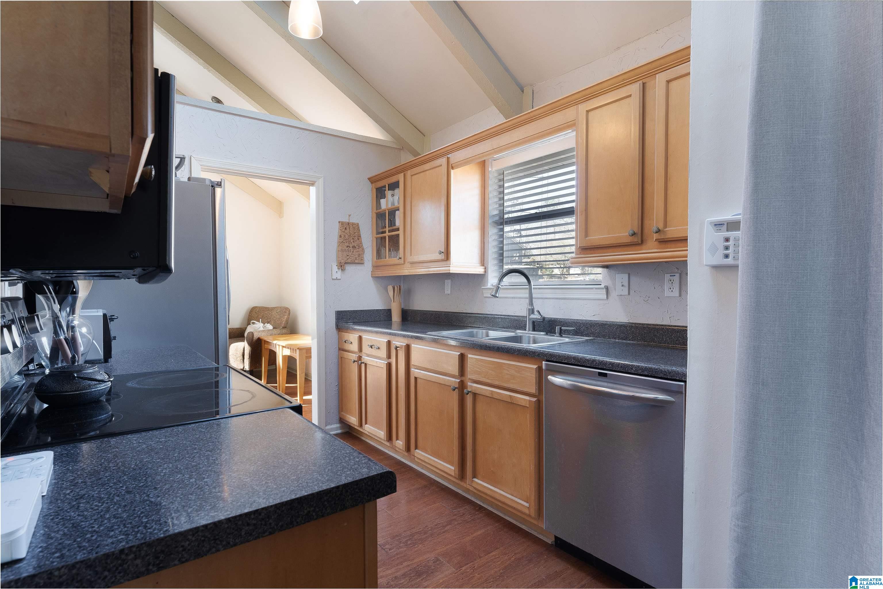 3290 Greendale Road Birmingham, AL 35243 - Photo 11 of 44