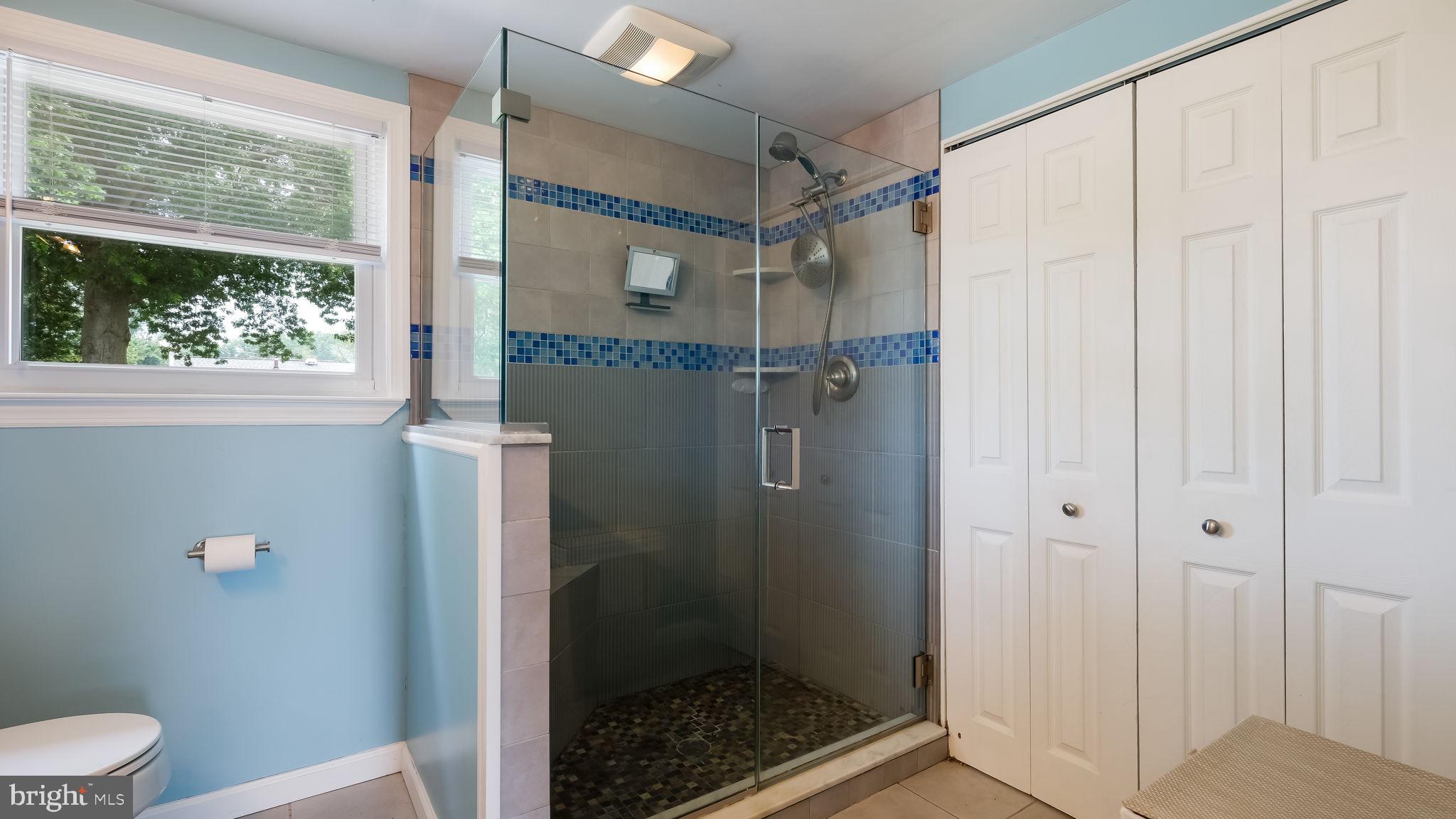 252 Kent Road Warminster, PA 18974 - Photo 11 of 16 TILE SURROUND SHOWER