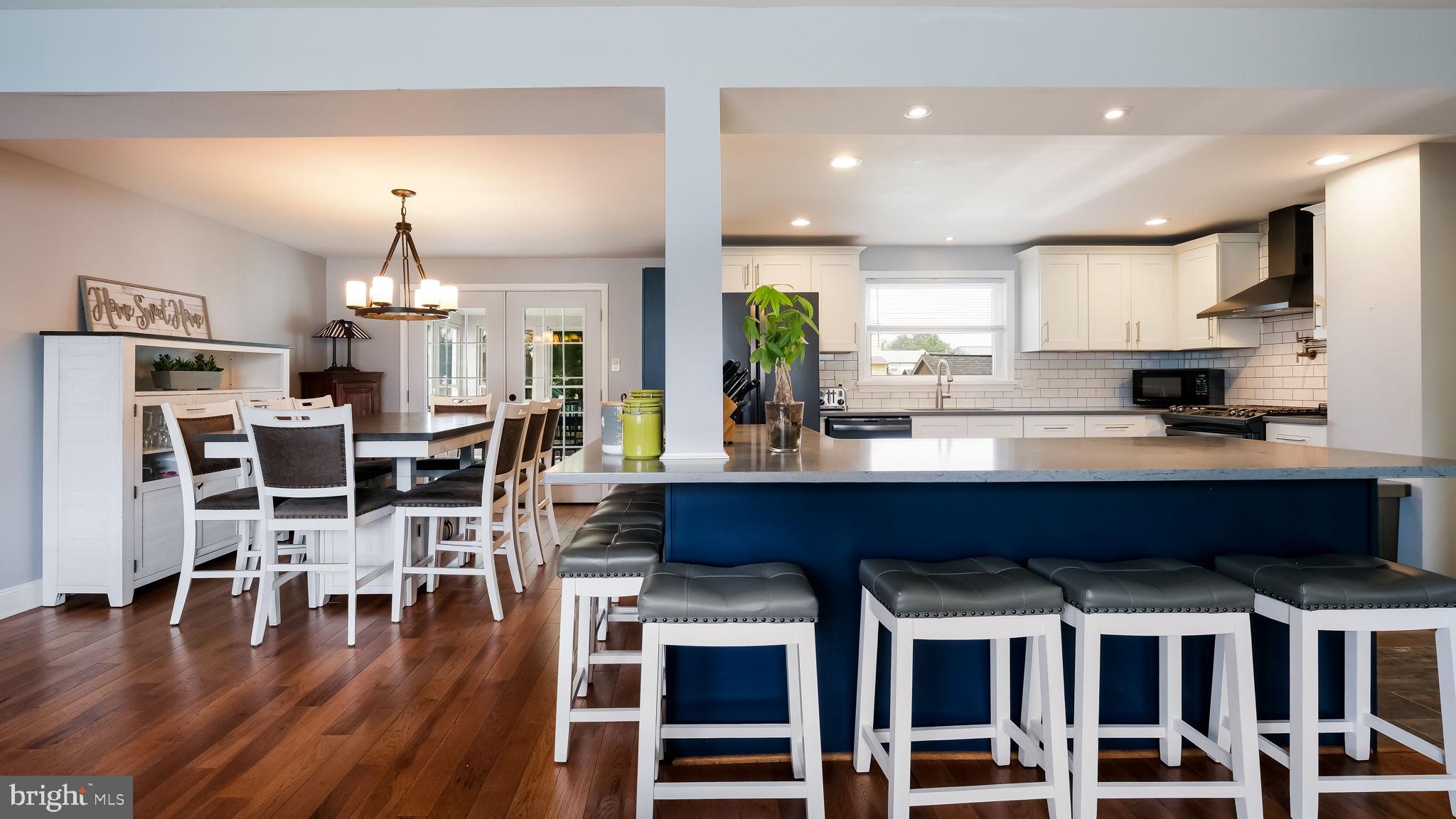 252 Kent Road Warminster, PA 18974 - Photo 4 of 16 WRAP AROUND BREAKFAST BAR