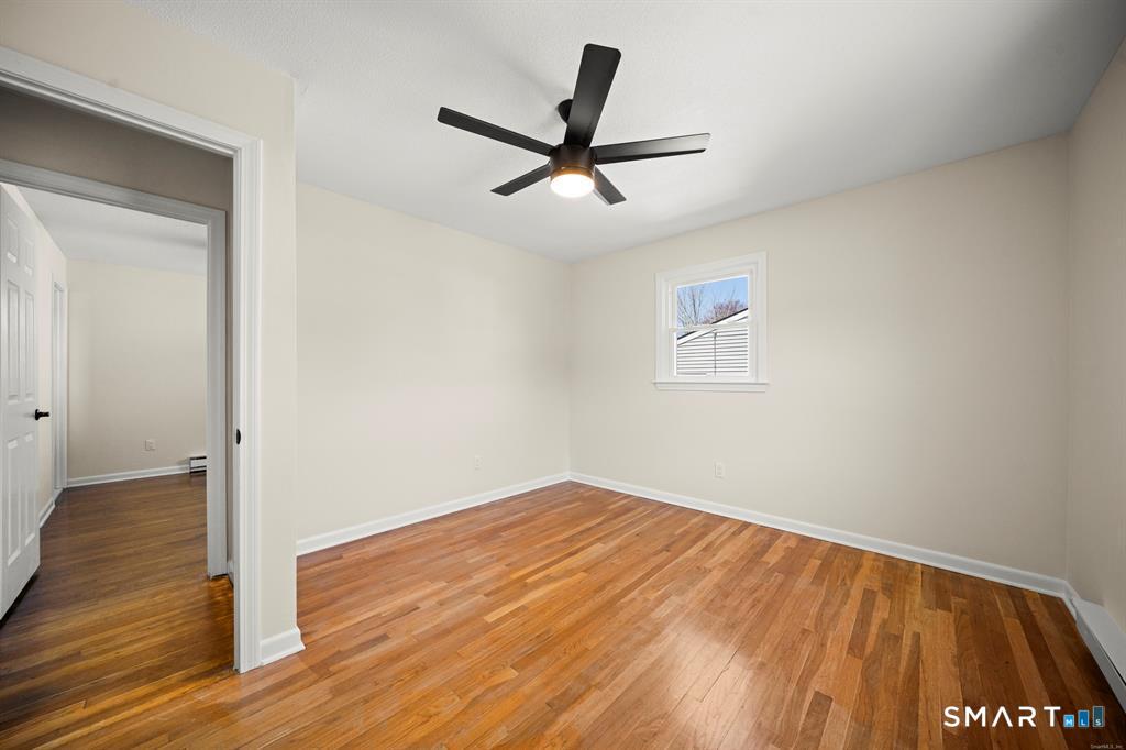25 Greenview Drive Waterbury, CT 06708 - Photo 14 of 20