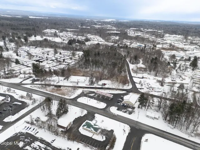 $550,000 | Undisclosed Address, Halfmoon, NY 12065