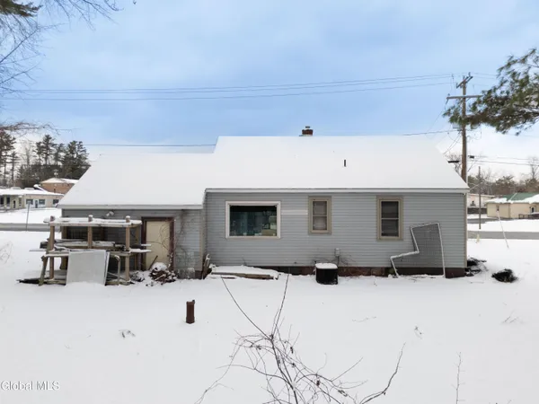 $540,000 | Undisclosed Address, Halfmoon, NY 12065