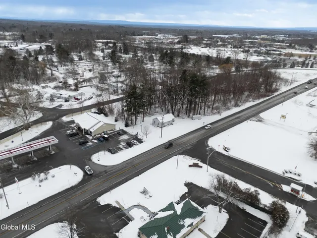 $550,000 | Undisclosed Address, Halfmoon, NY 12065