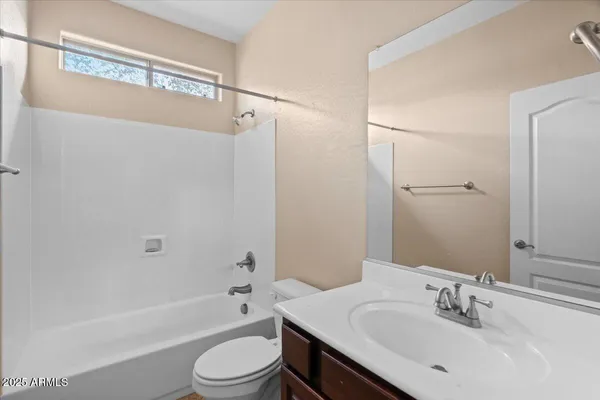 $2,500 | 1680 East Nightingale Lane, Gilbert, AZ 85298