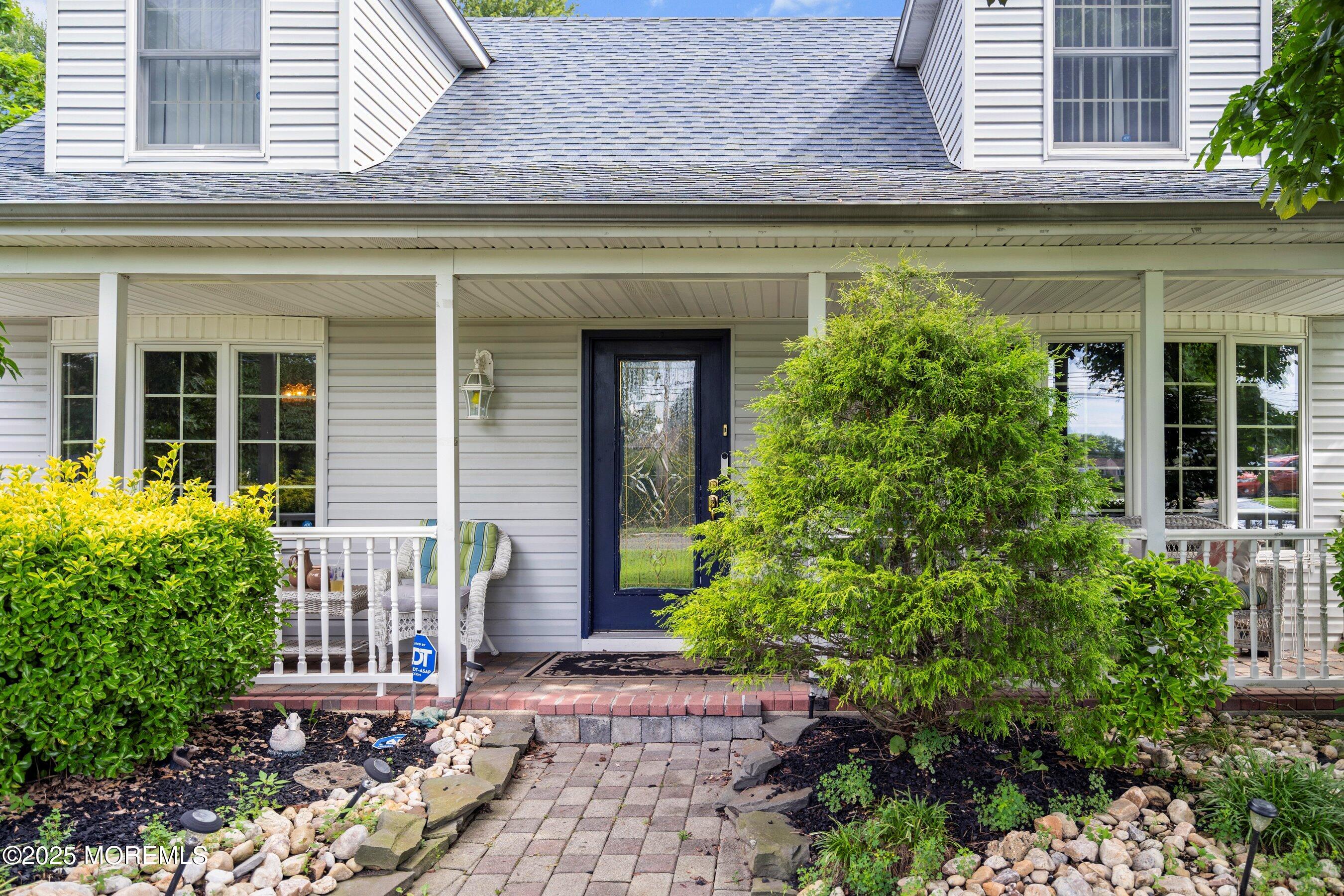 33 Willow Brook Road Freehold, NJ 07728 - Photo 4 of 36 05-Front Entrance