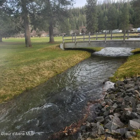 $599,000 | 301 Woodland Drive, Pinehurst, ID 83850