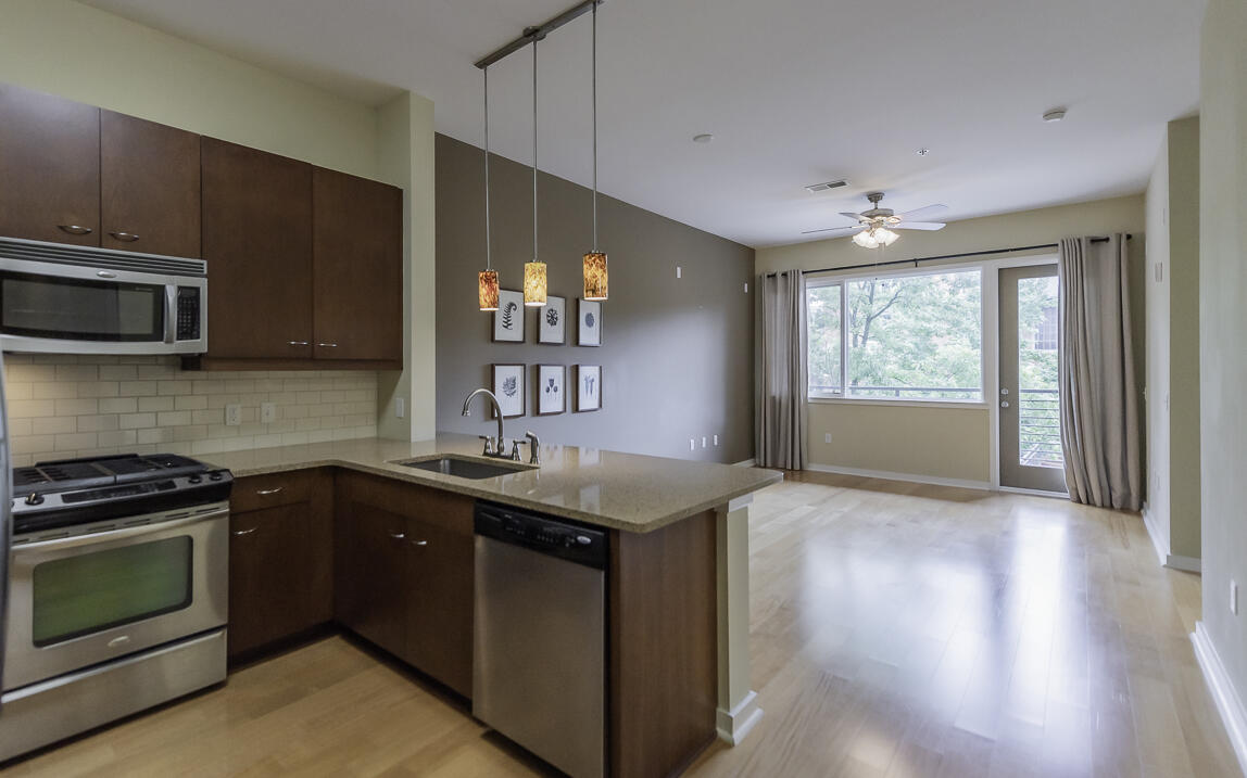 200 Manufacturers Road, Unit 246 Chattanooga, TN 37405 - Photo 5 of 29 DSC_9191