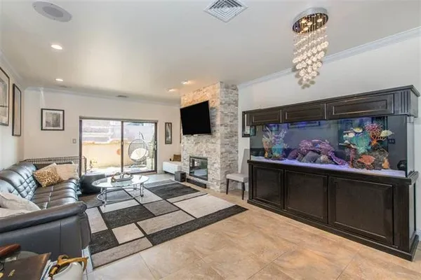 $695,000 | 75 Liberty Avenue, Unit E10, Jersey City, NJ 07306