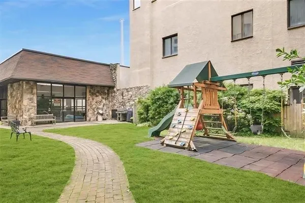 $695,000 | 75 Liberty Avenue, Unit E10, Jersey City, NJ 07306