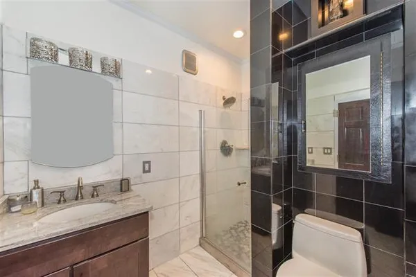 $695,000 | 75 Liberty Avenue, Unit E10, Jersey City, NJ 07306