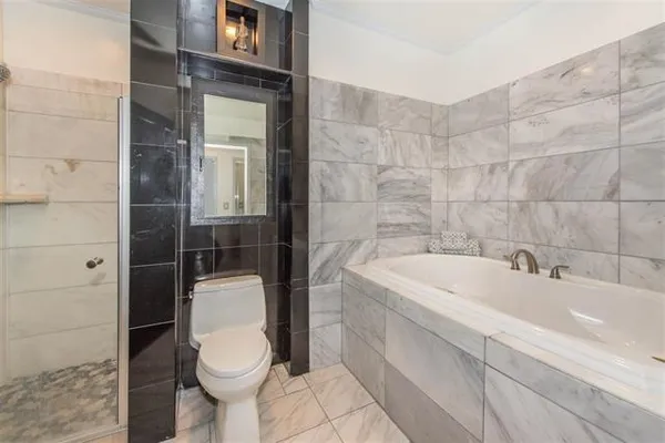 $695,000 | 75 Liberty Avenue, Unit E10, Jersey City, NJ 07306
