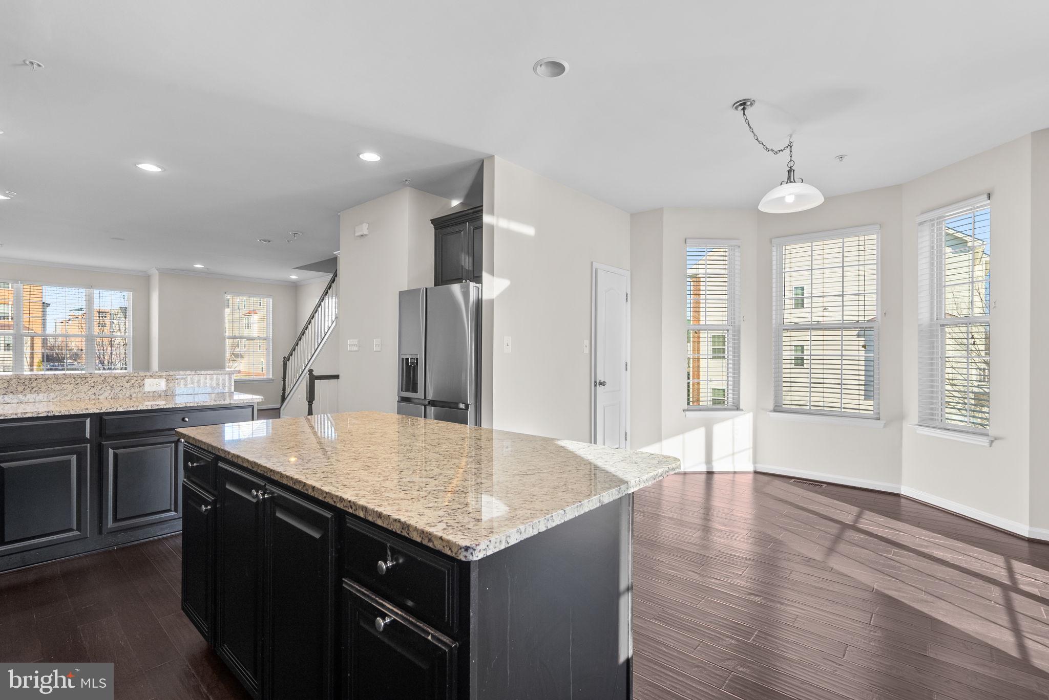 7126 Beaumont Place Hanover, MD 21076 - Photo 7 of 32 Kitchen / Dining
