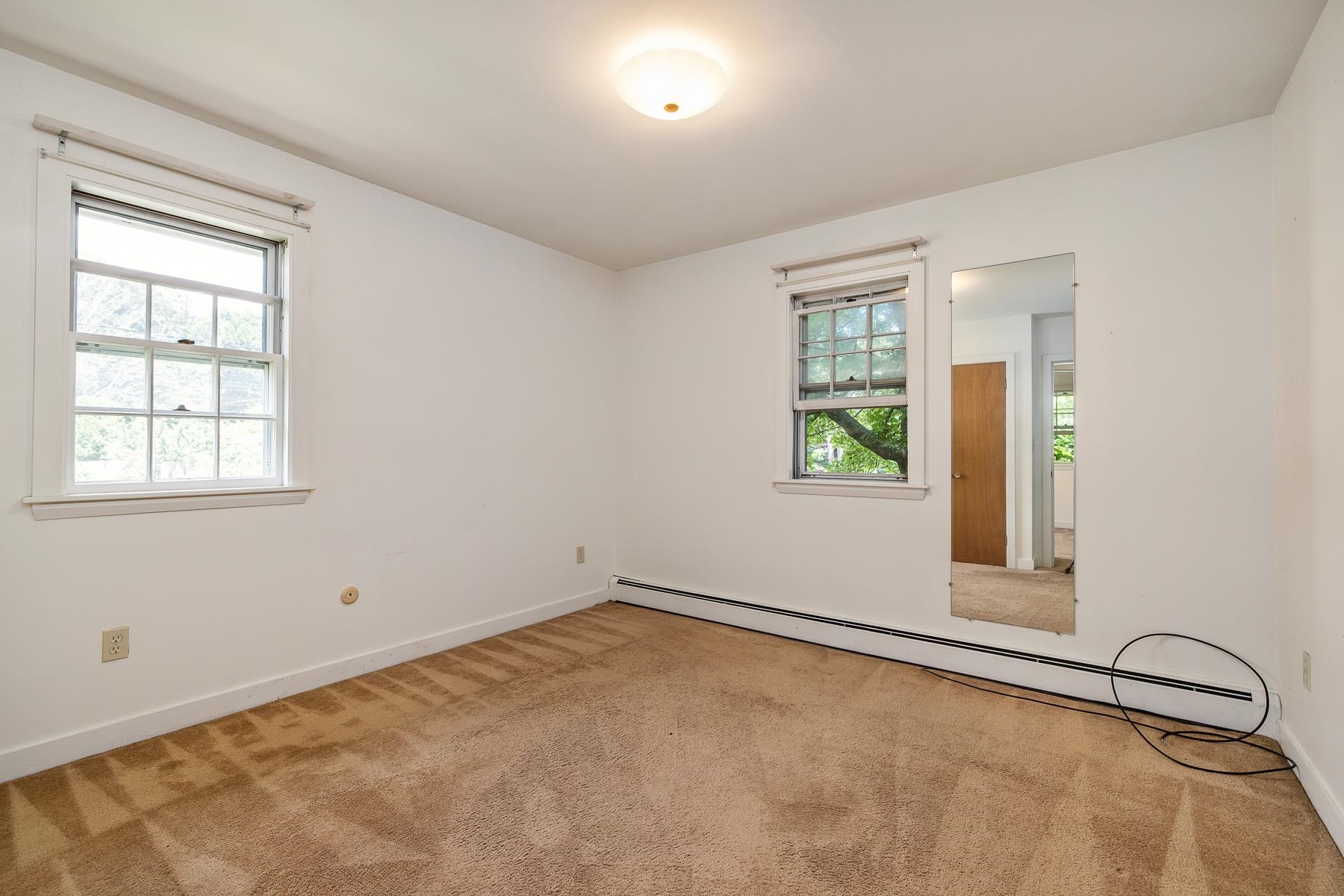 665 Wallis Road Rye, NH 03870 - Photo 11 of 19