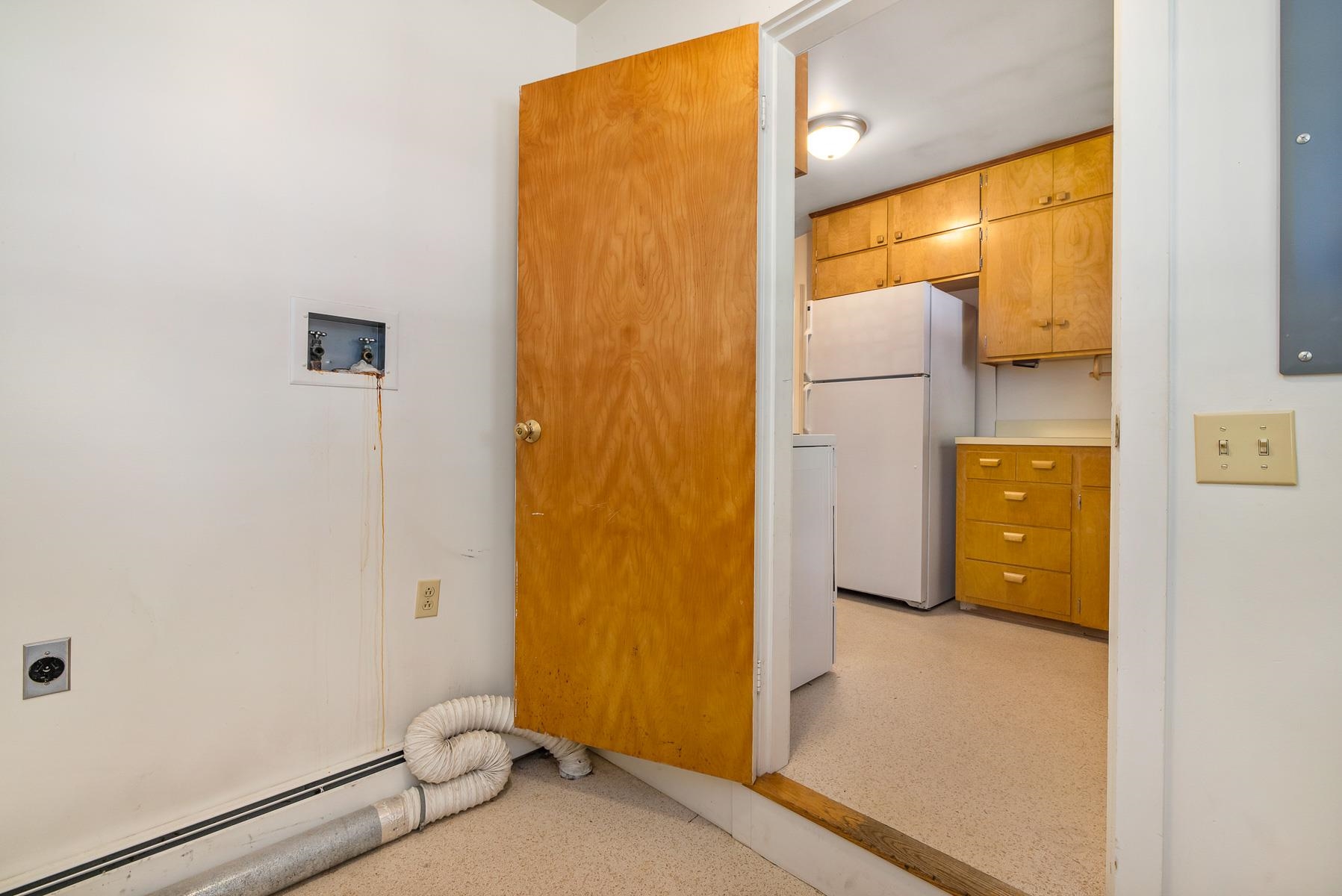 665 Wallis Road Rye, NH 03870 - Photo 3 of 19