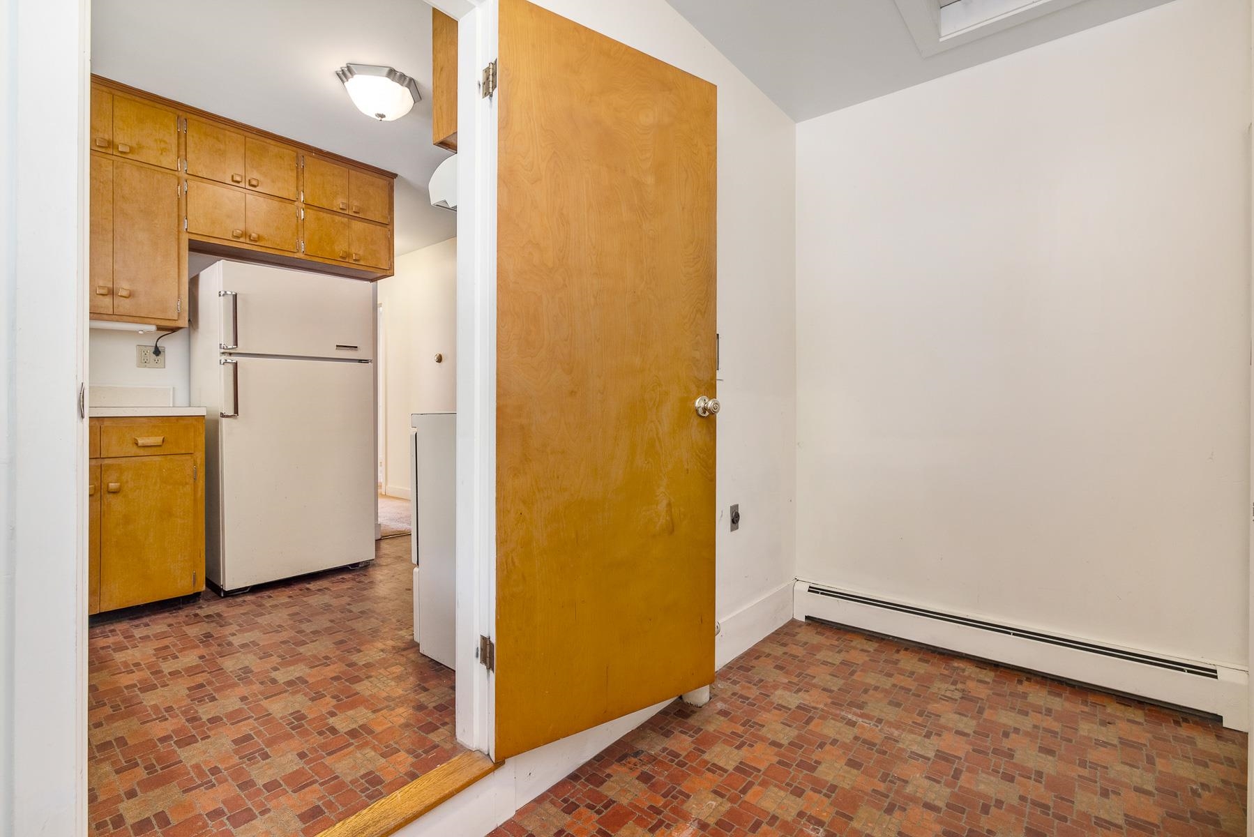665 Wallis Road Rye, NH 03870 - Photo 4 of 19