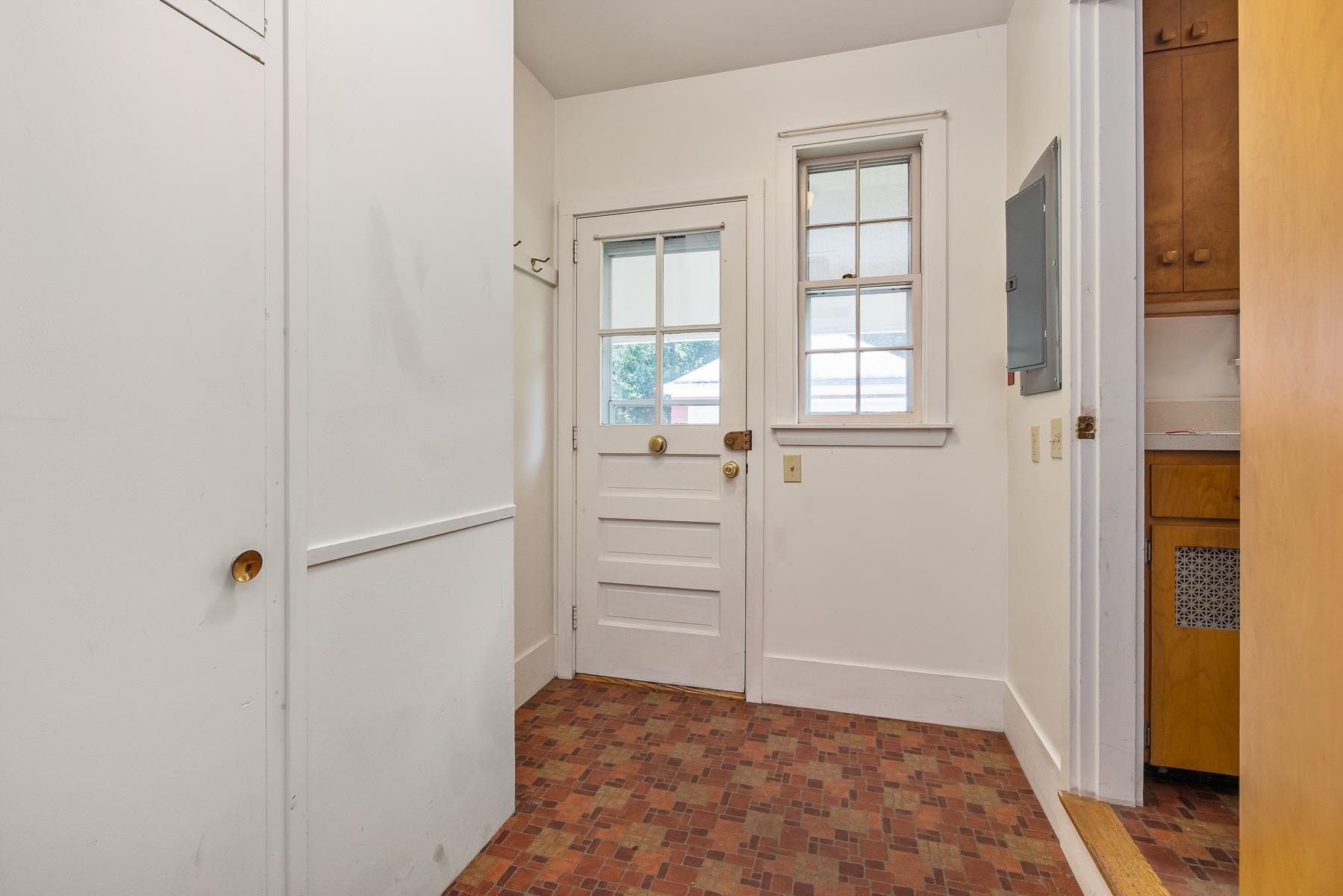 665 Wallis Road Rye, NH 03870 - Photo 5 of 19