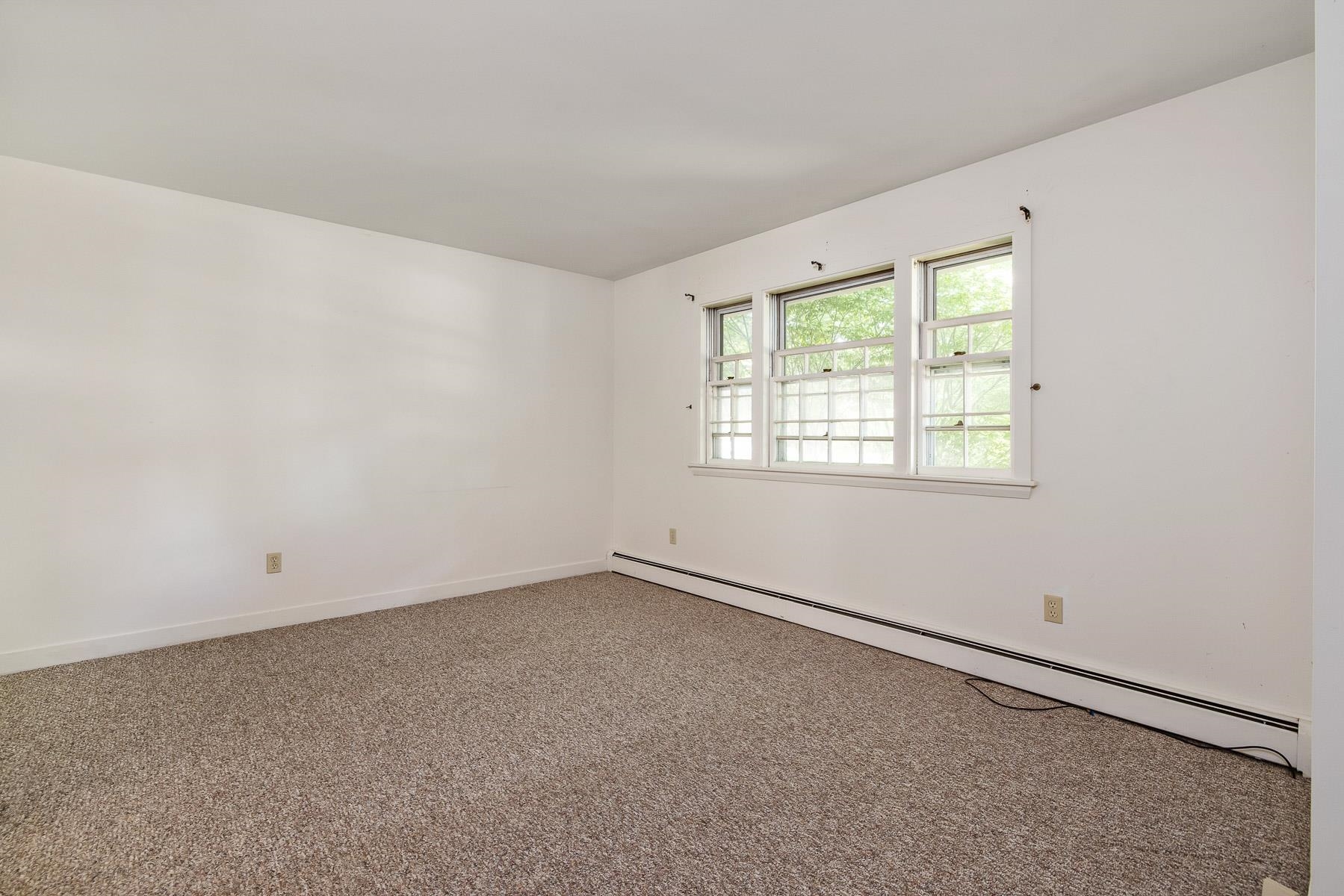 665 Wallis Road Rye, NH 03870 - Photo 7 of 19
