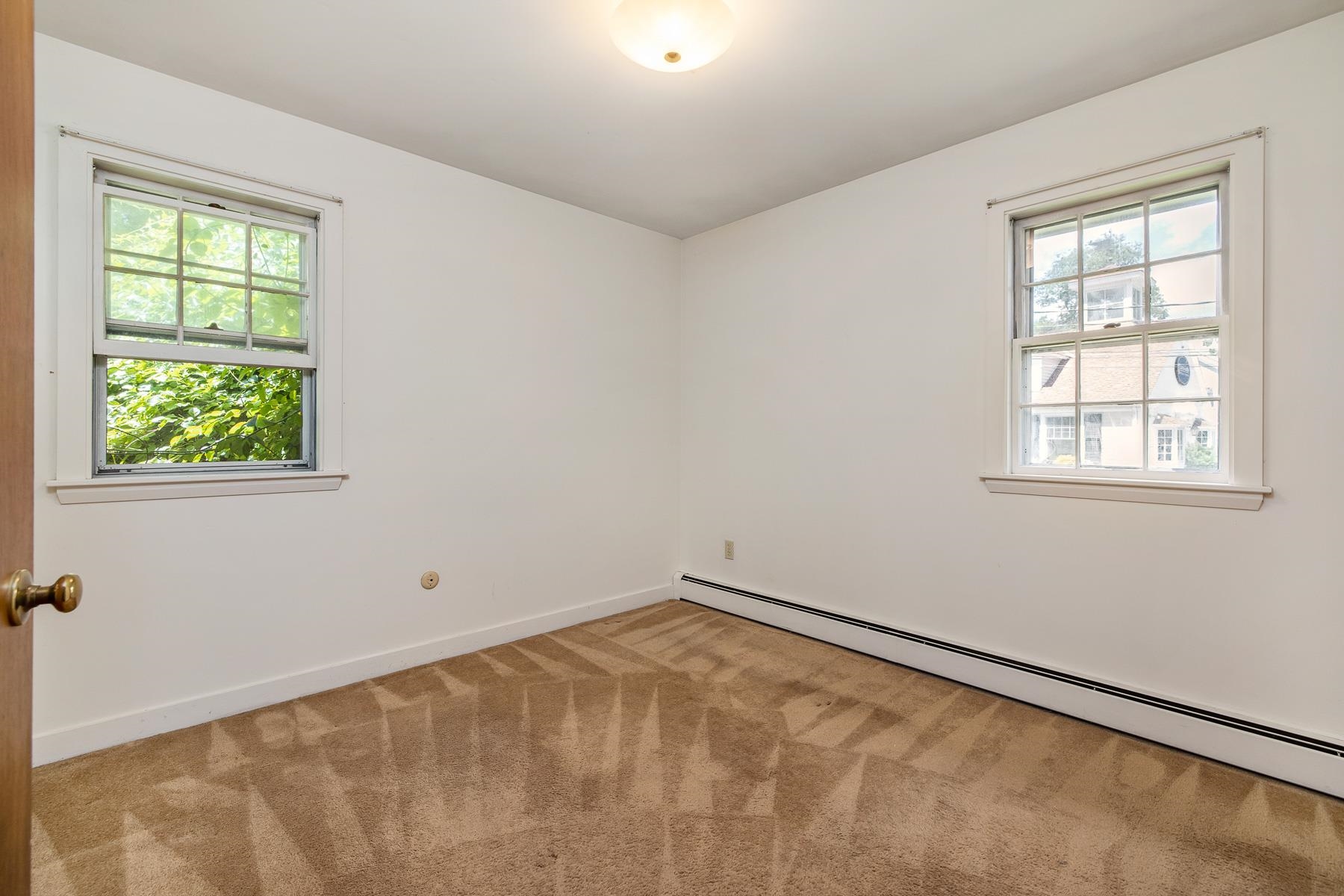 665 Wallis Road Rye, NH 03870 - Photo 9 of 19