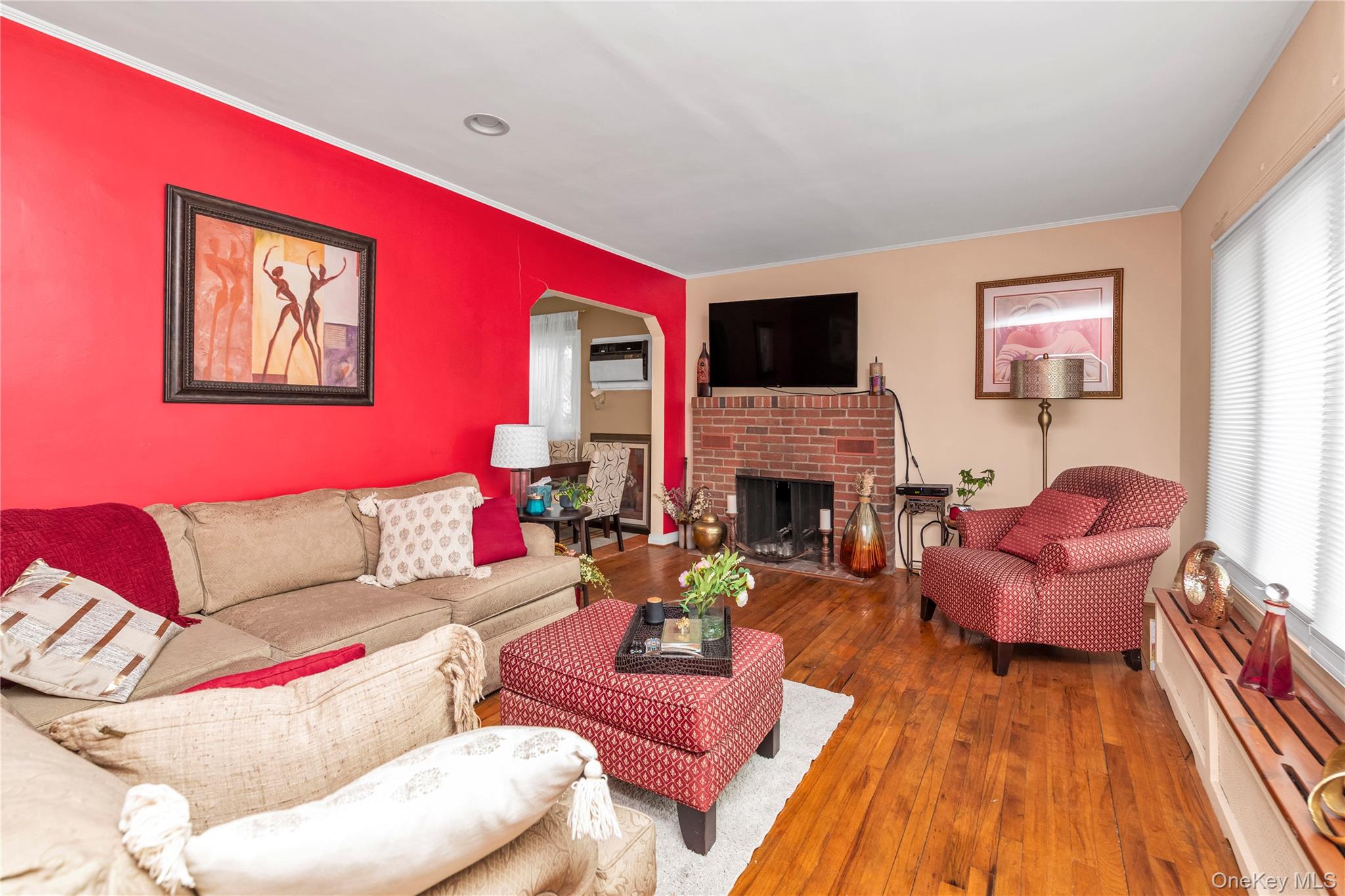 44 Marlowe Road Valley Stream, NY 11580 - Photo 3 of 21