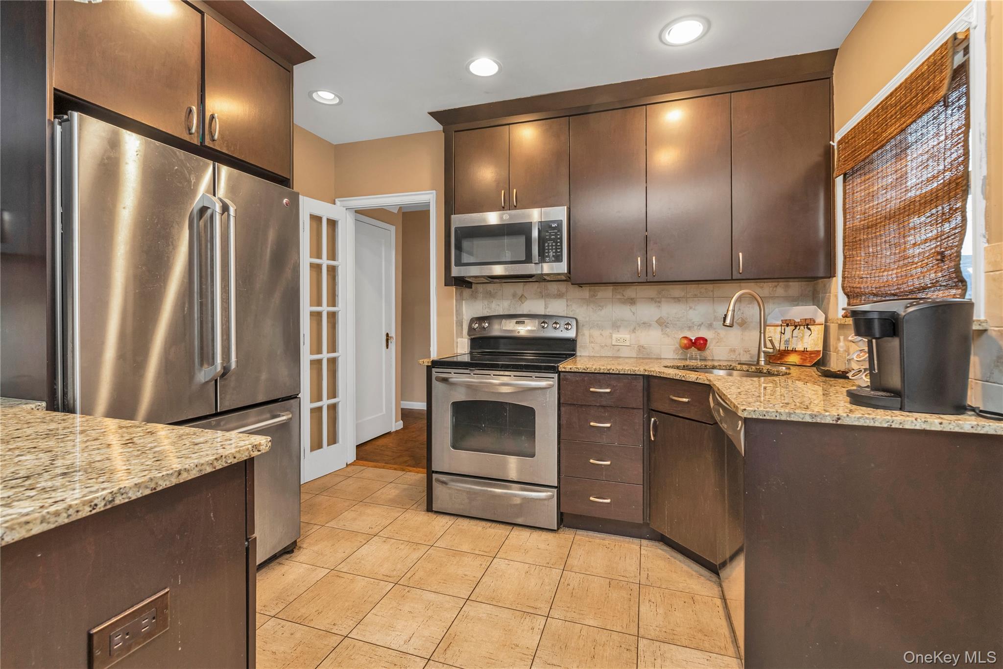 44 Marlowe Road Valley Stream, NY 11580 - Photo 6 of 21