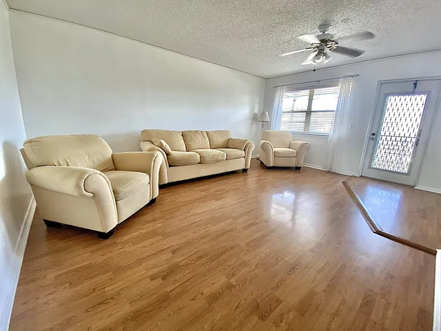 $98,000 | 374 Markham Q, Deerfield Beach, FL 33442