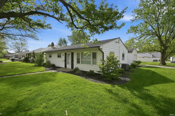 $158,000 | 866 West Franklin Street, Berne, IN 46711