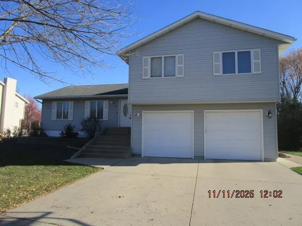 $369,900 | 1440 15th Street North, Wahpeton, ND 58075