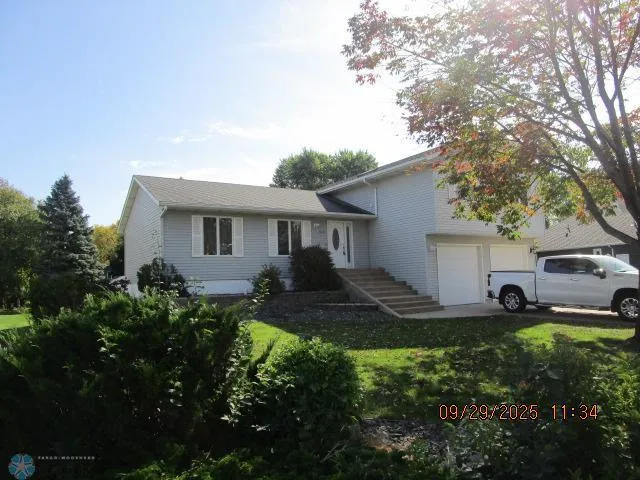 $374,900 | 1440 15th Street North, Wahpeton, ND 58075