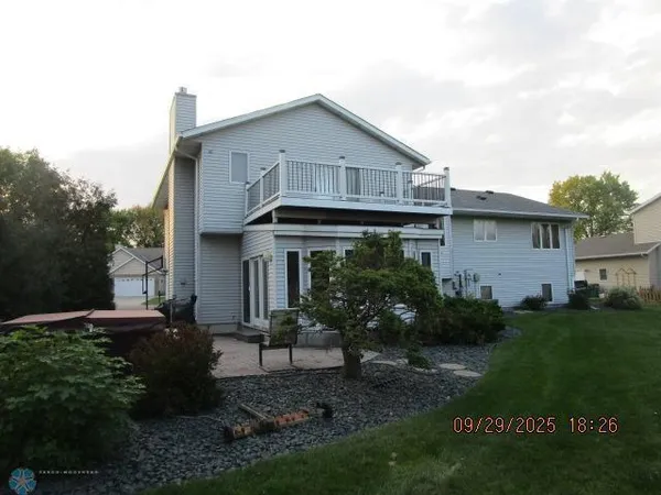 $364,999 | 1440 15th Street North, Wahpeton, ND 58075