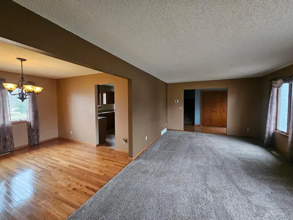 $364,999 | 1440 15th Street North, Wahpeton, ND 58075