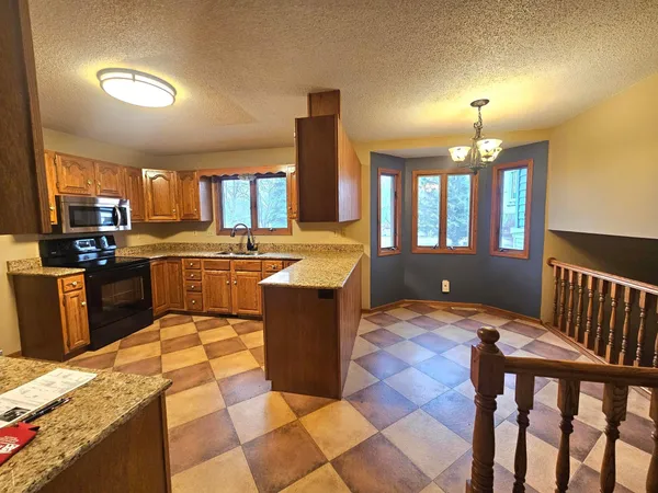 $364,999 | 1440 15th Street North, Wahpeton, ND 58075